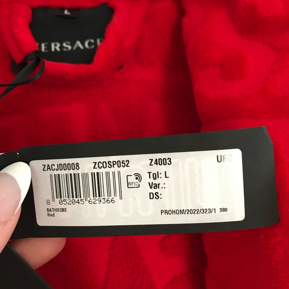 Versace robe - Picture 3 of 5